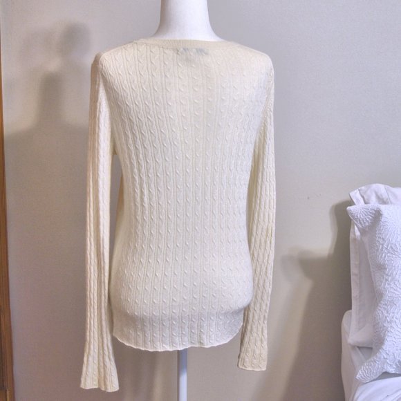4/$20 Banana Republic Cable Knit Sweater - Picture 7 of 9